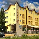 Diplomat 4*