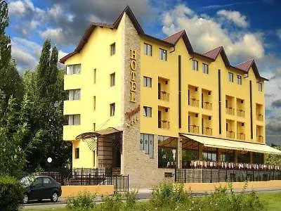 Diplomat 4*