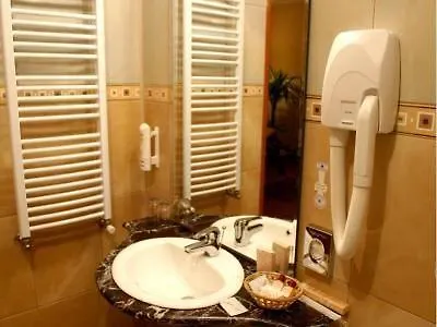 Hotel Diplomat